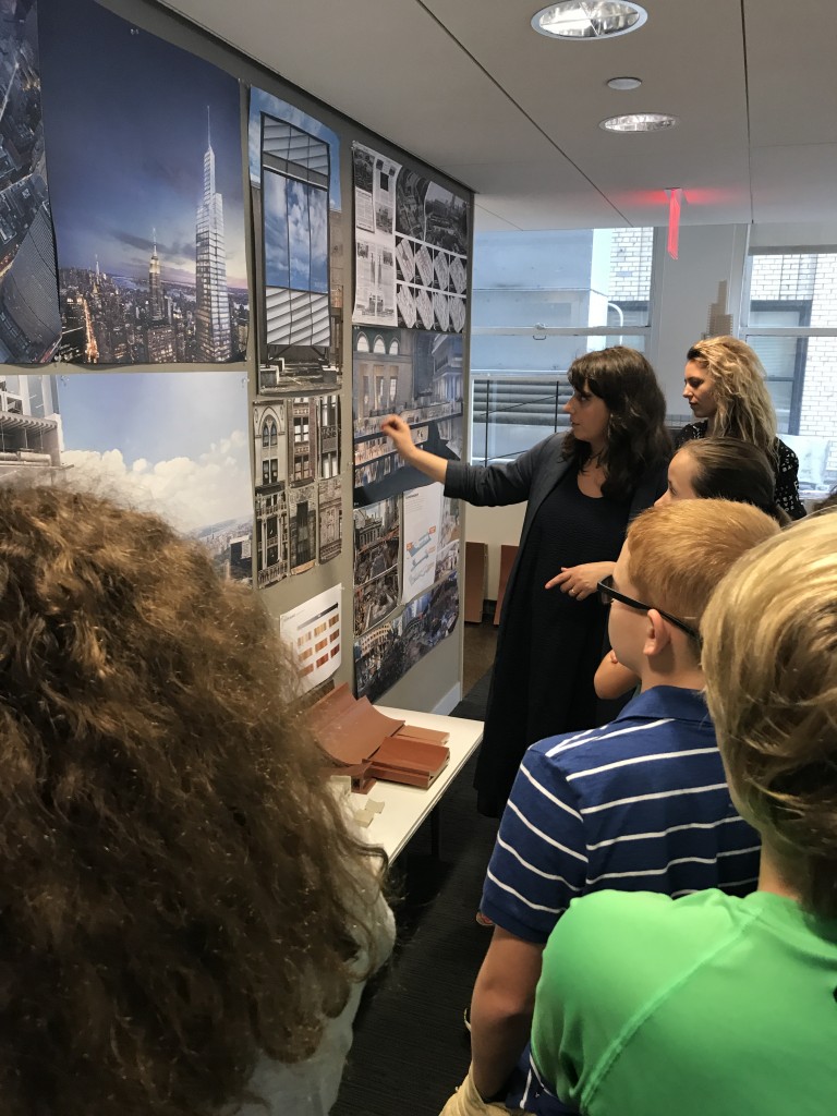 Middle school Skyscrapers program visits the offices of Kohn Pedersen Fox Associates. Credit: Center for Architecture